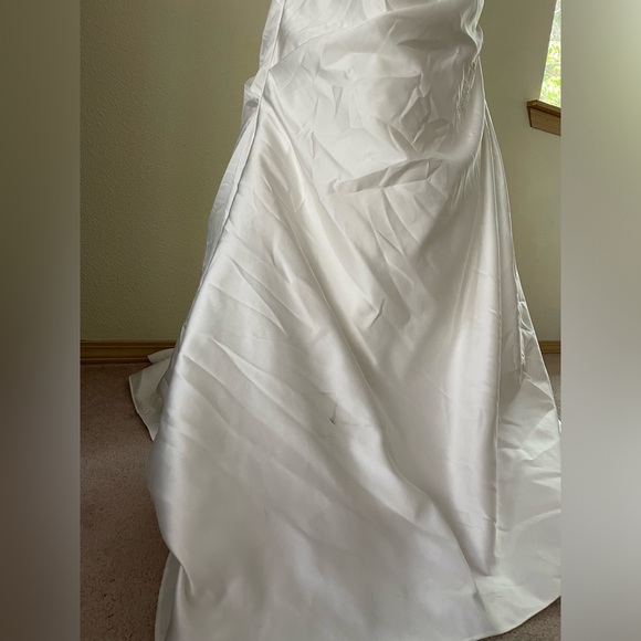 Symphony of Venus wedding gown dress ivory A-Line NWT ~ - Picture 11 of 13